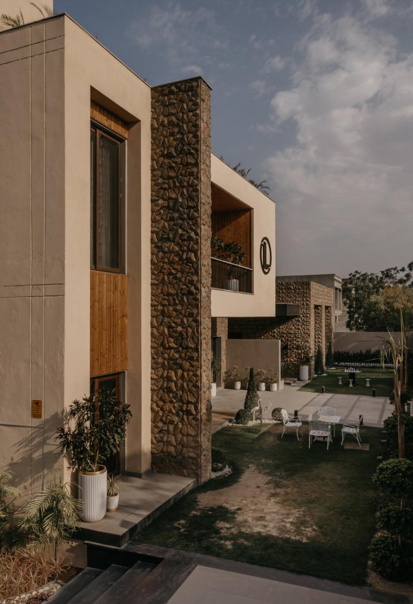 ホテル Luxury Lofts アムリトサル エクステリア 写真